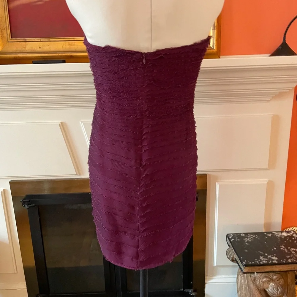 Alice + Olivia size medium strapless feather mini dress in magenta - Picture 8 of 11